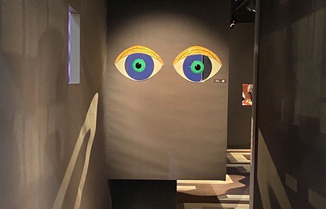 Детальніше про статтю Через 100 років він знов повертається до людства. Сюрреалізм.